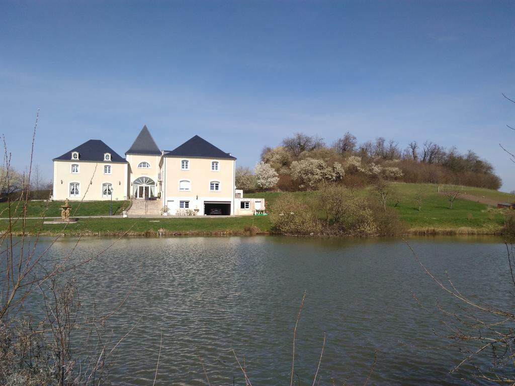 Domaine De Lardoisiere Hotel Château-Salins Exterior photo